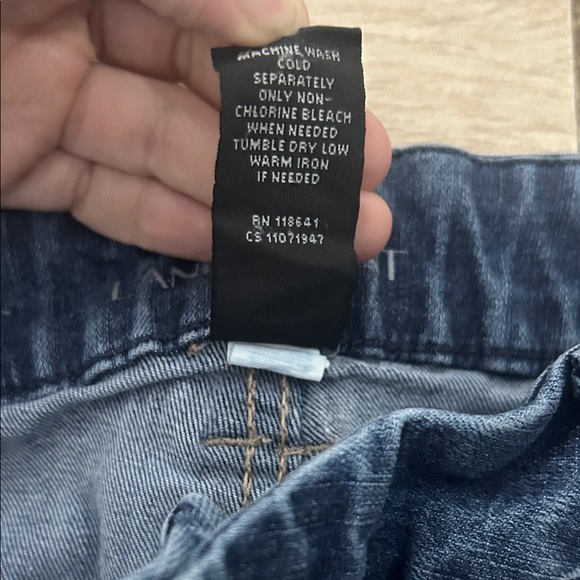 Lane Bryant Classic Blue Bermuda Length Cuffed Jean Shorts Size 18 Jorts Denim - Picture 5 of 6